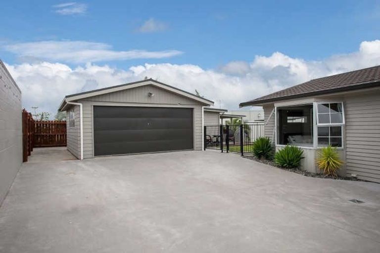 Photo of property in 13 Highland Drive, Pukete, Hamilton, 3200