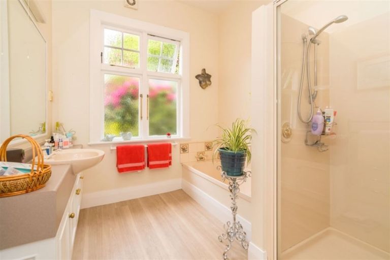 Photo of property in 62 Wingatui Road, Mosgiel, 9024