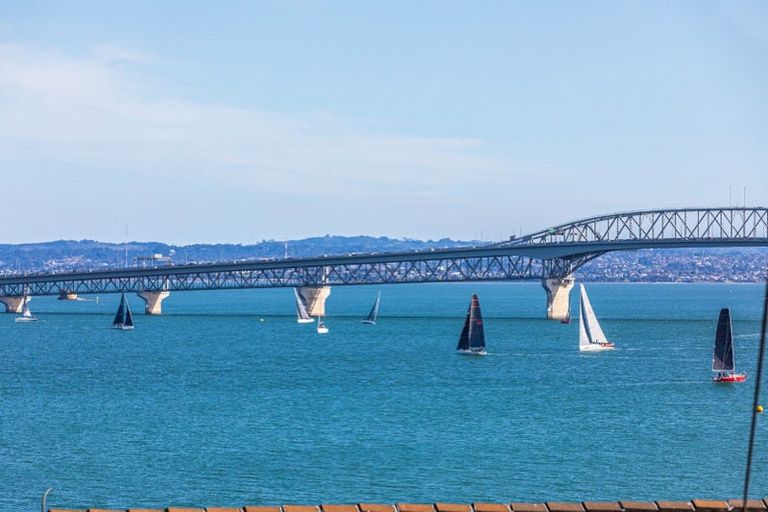 Photo of property in 81a Stanley Point Road, Stanley Point, Auckland, 0624