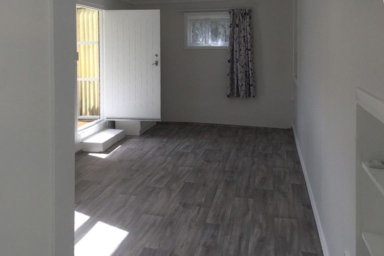 Photo of property in 24 Victory Avenue, Karori, Wellington, 6012