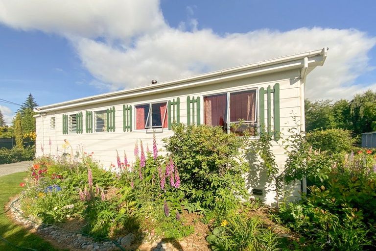 Photo of property in 6 Maryburn Road, Twizel, 7901