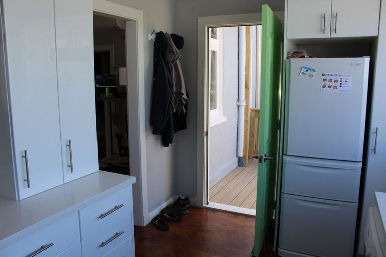 Photo of property in 1 Alfred Street, Caversham, Dunedin, 9012