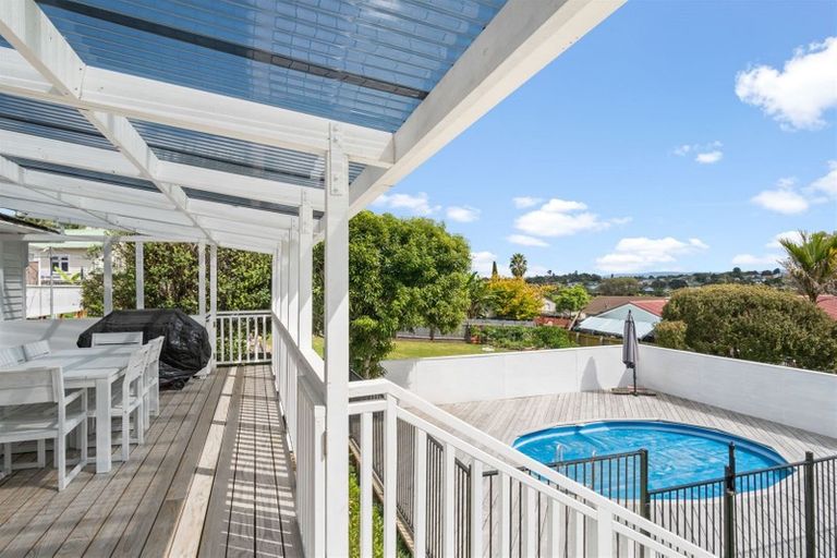 Photo of property in 31 Hillcrest Road, Papatoetoe, Auckland, 2025