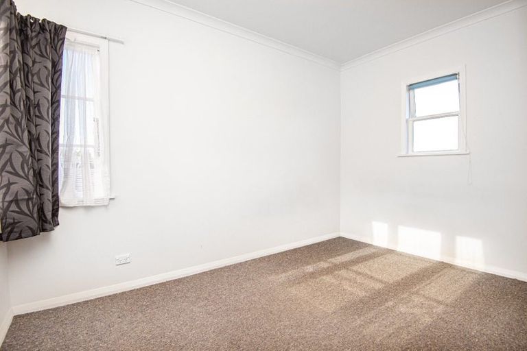 Photo of property in 73a Waiuta Street, Titahi Bay, Porirua, 5022