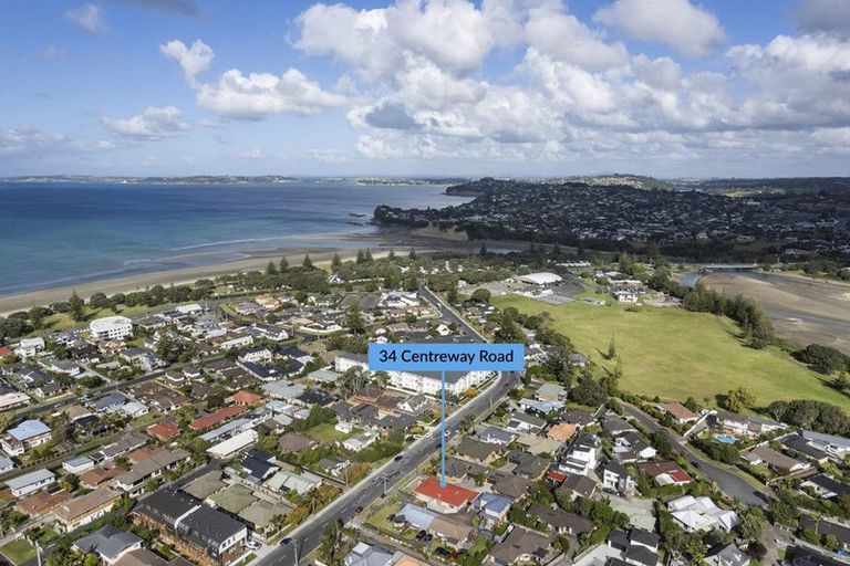 Photo of property in 34 Centreway Road, Orewa, 0931