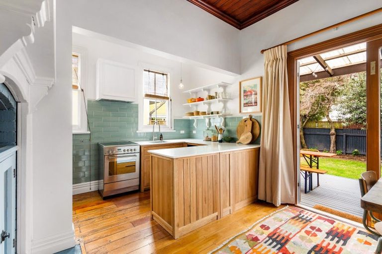 Photo of property in 6 Ashridge Road, Napier South, Napier, 4110