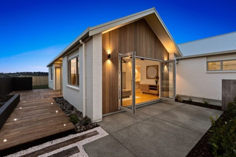 Photo of property in 31 Dawson Road, Snells Beach, 0920