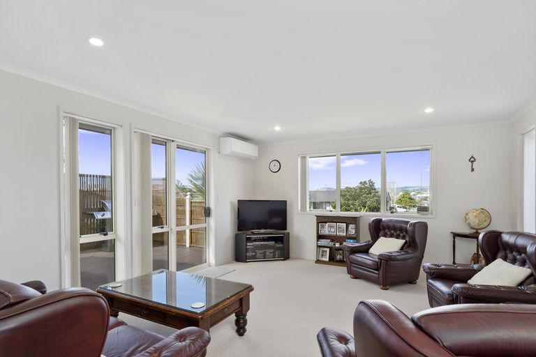 Photo of property in 17 Galloway Crescent, Pyes Pa, Tauranga, 3112