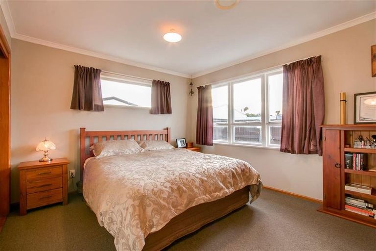 Photo of property in 11 Dinwiddie Avenue, Onekawa, Napier, 4110