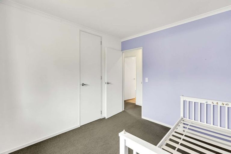 Photo of property in 28 Railway Terrace East, Glentunnel, Sheffield, 7673