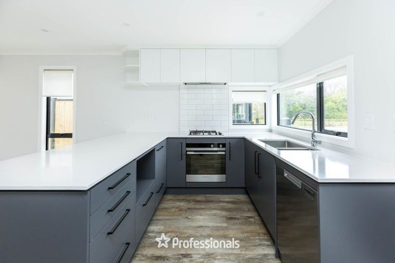 Photo of property in 31 Doug Jensen Street, Wallaceville, Upper Hutt, 5018