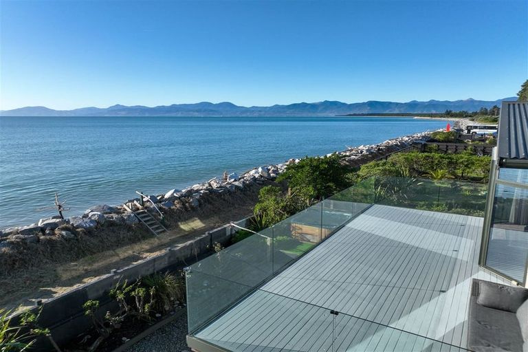 Photo of property in 21 Broadsea Avenue, Ruby Bay, Mapua, 7005