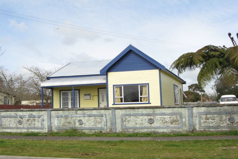 Photo of property in 37 Brookes Street, Inglewood, 4330