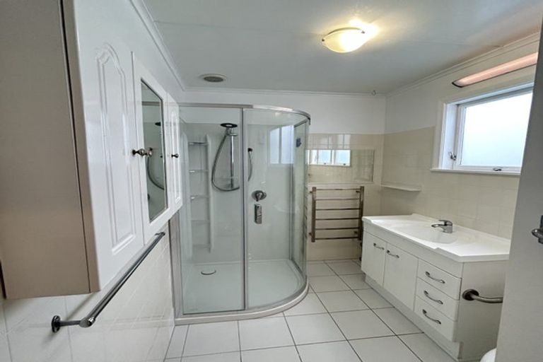 Photo of property in 29 Seatoun Heights Road, Miramar, Wellington, 6022