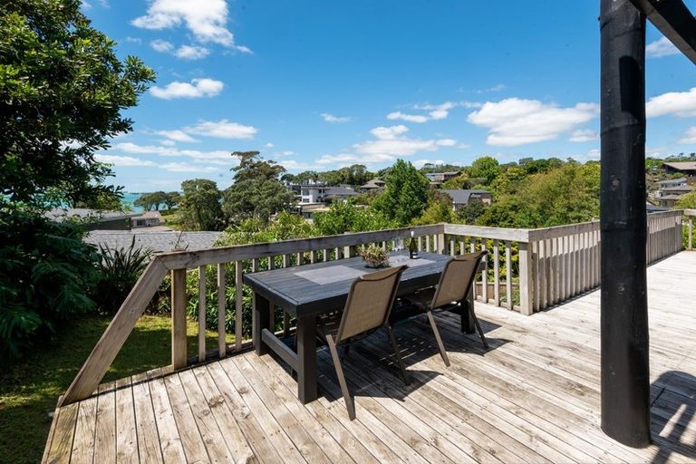 Photo of property in 21a Page Point, Mellons Bay, Auckland, 2014