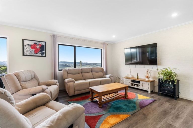 Photo of property in 175a Pinchgut Road, Kaukapakapa, 0873