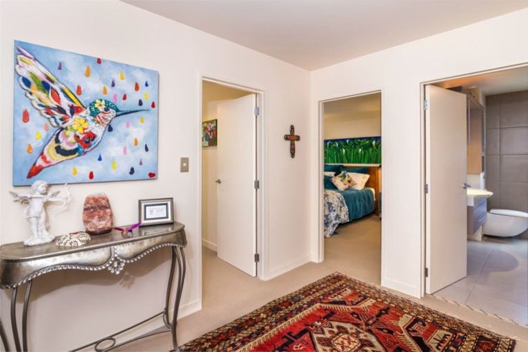 Photo of property in 58 Gillespie Place, Acacia Bay, Taupo, 3385