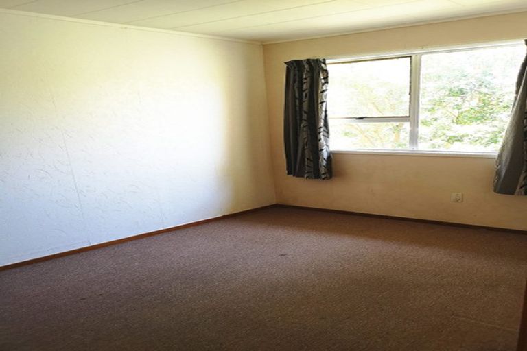Photo of property in 1/65 Lavery Place, Sunnynook, Auckland, 0632