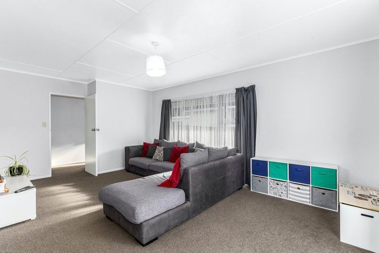 Photo of property in 43 Mohaka Street, Wainuiomata, Lower Hutt, 5014