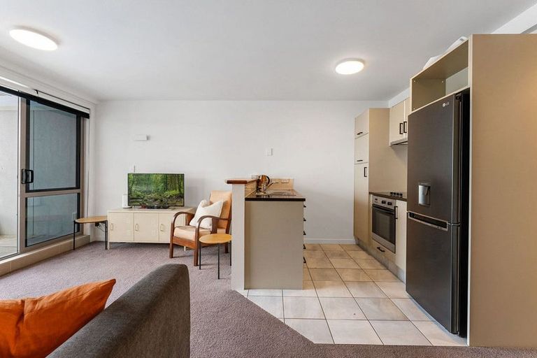 Photo of property in 36 Victoria Road, Mount Maunganui, 3116