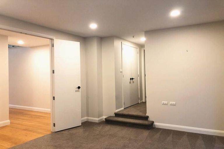 Photo of property in 7 Headland Drive, Long Bay, Auckland, 0630