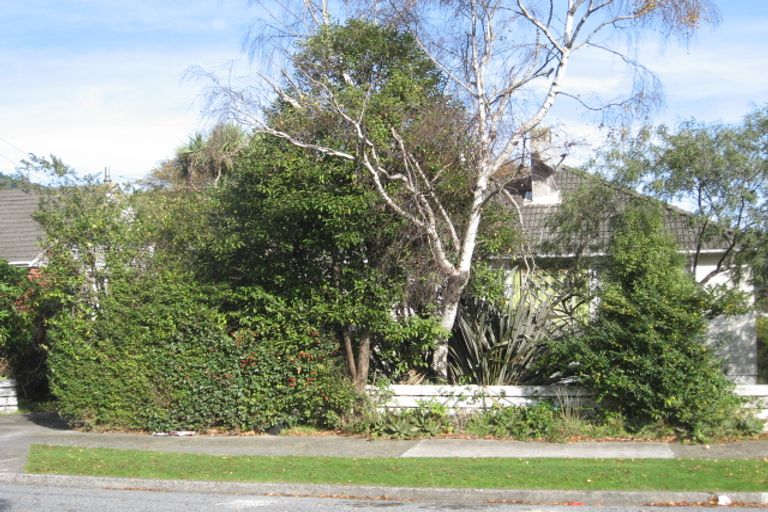 Photo of property in 24 Harris Street, Naenae, Lower Hutt, 5011