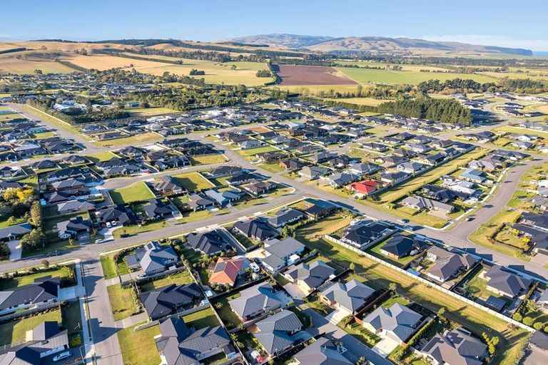 Photo of property in 5 Burke Lane, Amberley, 7410