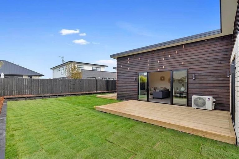 Photo of property in 3 Sydney Place, Flagstaff, Hamilton, 3210