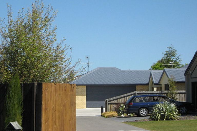 Photo of property in 63 Coolspring Way, Redwood, Christchurch, 8051