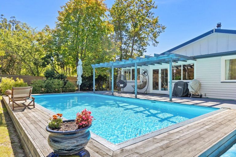 Photo of property in 200 Loburn Whiterock Road, Loburn, Rangiora, 7472