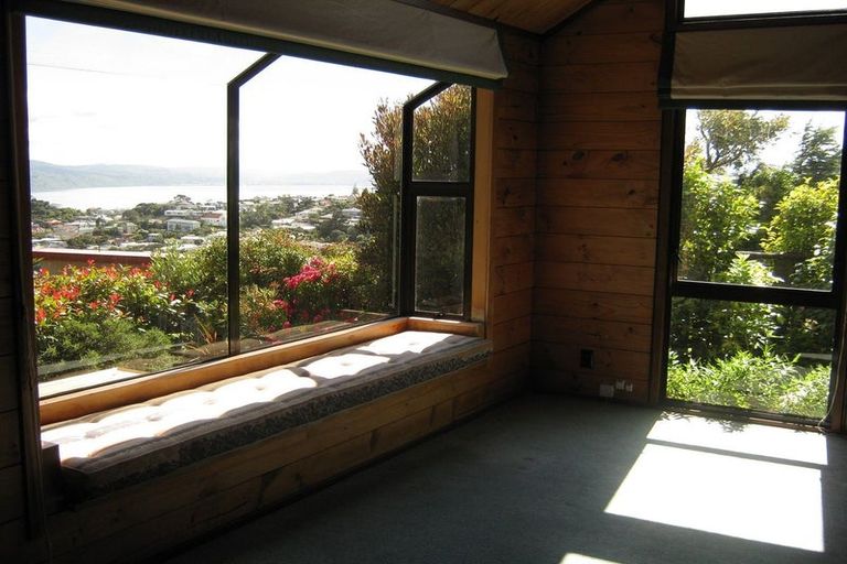 Photo of property in 13 Nebraska Way, Brooklyn, Wellington, 6021