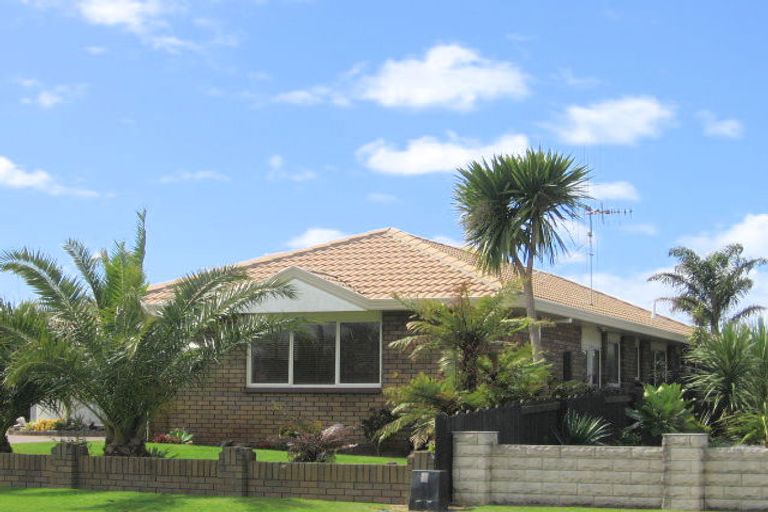 Photo of property in 27 Lotus Avenue, Mount Maunganui, 3116