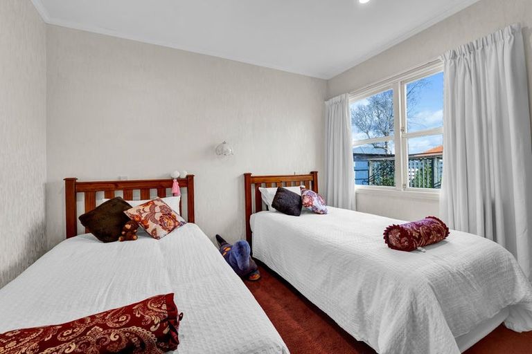 Photo of property in 19 George Street, Hawera, 4610