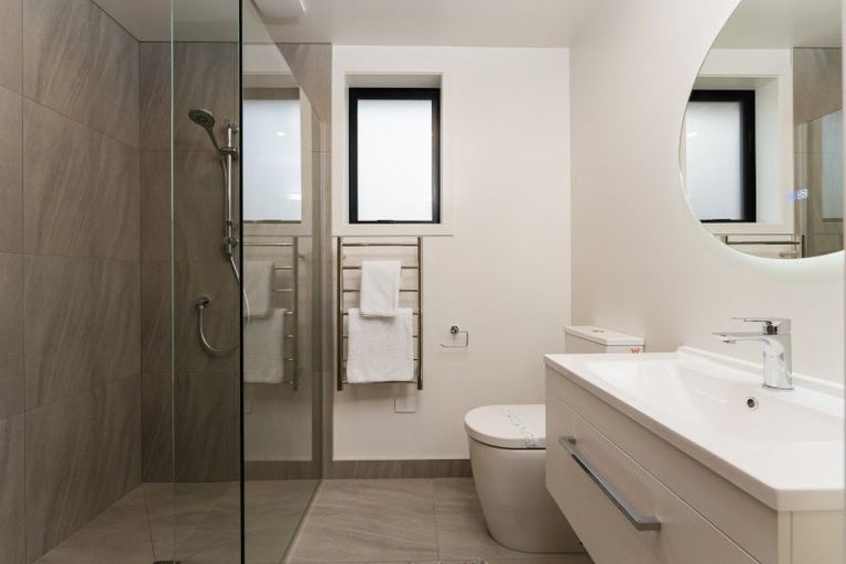 Photo of property in 2/8 Dryden Street, Stoke, Nelson, 7011