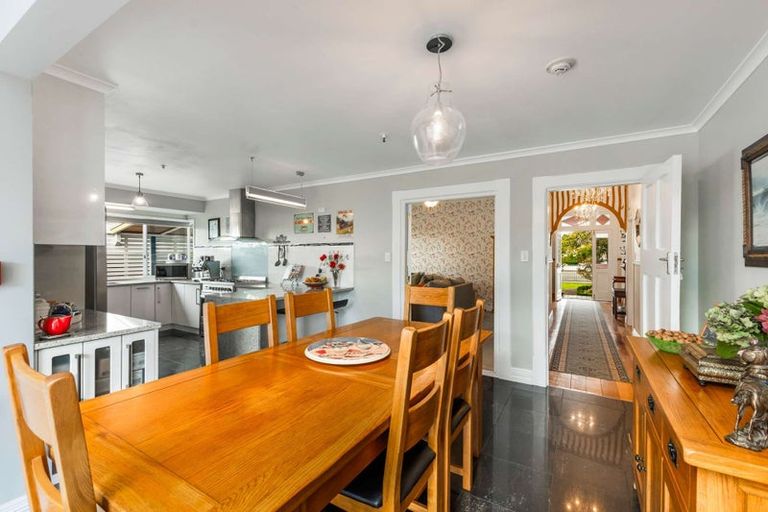 Photo of property in 173 Waihi Road, Hawera, 4610