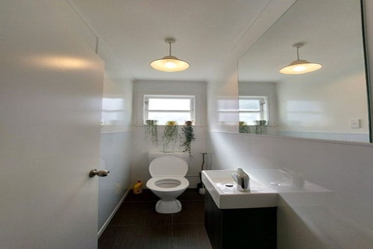 Photo of property in 206 Ngamotu Road, Spotswood, New Plymouth, 4310