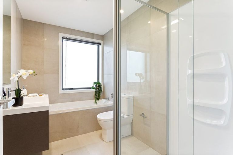 Photo of property in 9 Park Green Avenue, Rosehill, Papakura, 2113