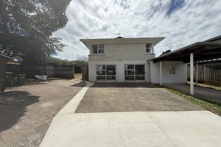 Photo of property in 1/12 Meadway, Sunnyhills, Auckland, 2010