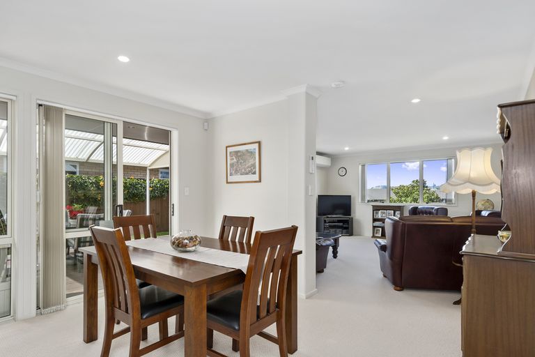 Photo of property in 17 Galloway Crescent, Pyes Pa, Tauranga, 3112