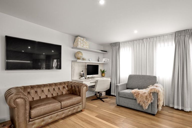 Photo of property in 60 Donegal Street, Cromwell, 9310