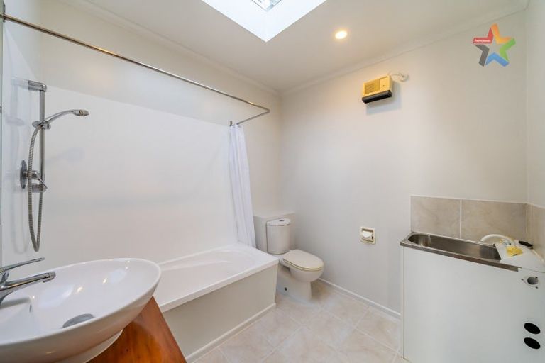 Photo of property in 5/30 London Road, Korokoro, Lower Hutt, 5012