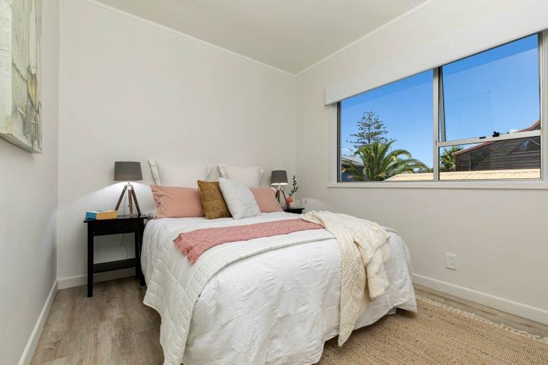 Photo of property in 826 Beach Road, Browns Bay, Auckland, 0630