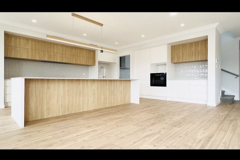 Photo of property in 38 Kotuitui Drive, Wainui, Silverdale, 0992