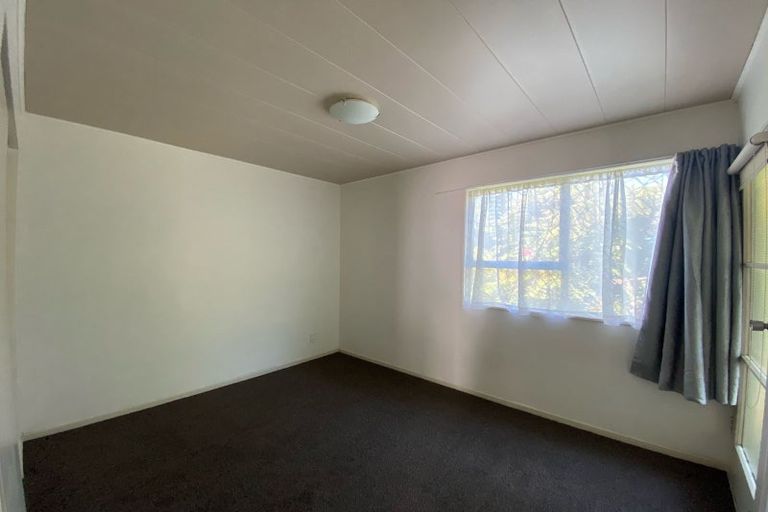 Photo of property in 10 Martin Grove, Normandale, Lower Hutt, 5010
