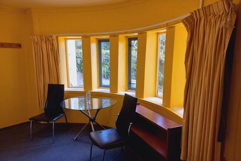 Photo of property in 9 Seaview Terrace, Northland, Wellington, 6012