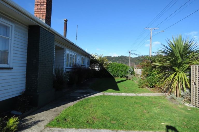 Photo of property in 109 Buller Road, Reefton, 7830