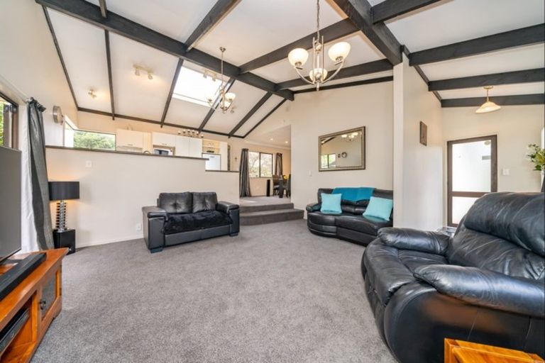 Photo of property in 32b Shanly Street, Brown Owl, Upper Hutt, 5018