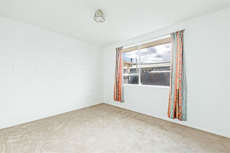 Photo of property in 4/94 Springs Road, Hornby, Christchurch, 8042