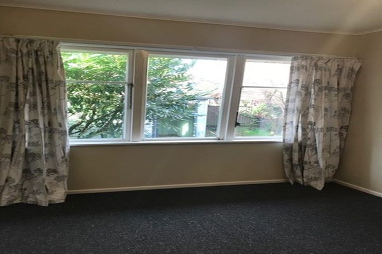 Photo of property in 2/402 Fergusson Drive, Heretaunga, Upper Hutt, 5018