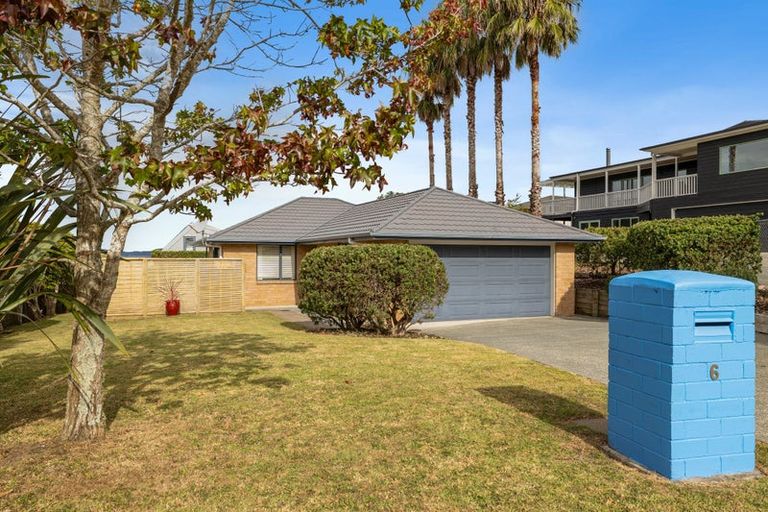 Photo of property in 6 Robinia Place, Snells Beach, 0920